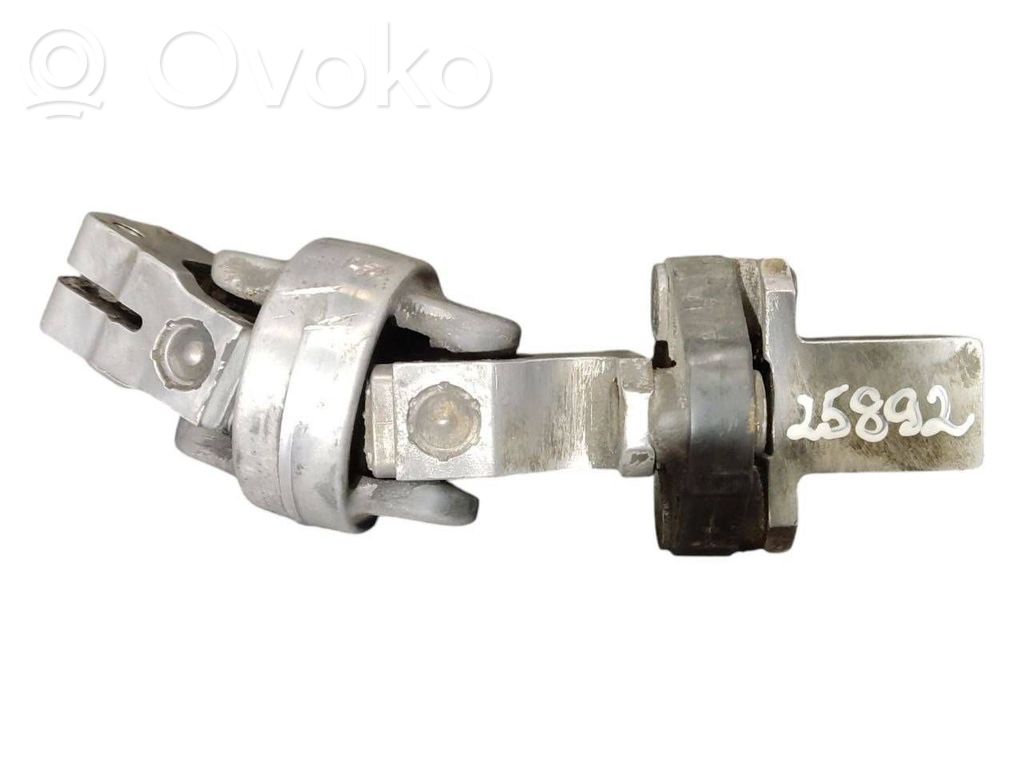 Stūresrata ass krustsavienojums