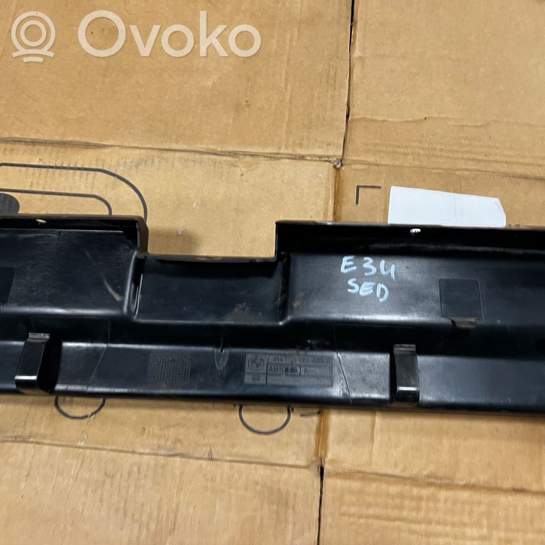 Cita veida bagāžnieka dekoratīvās apdares detaļa