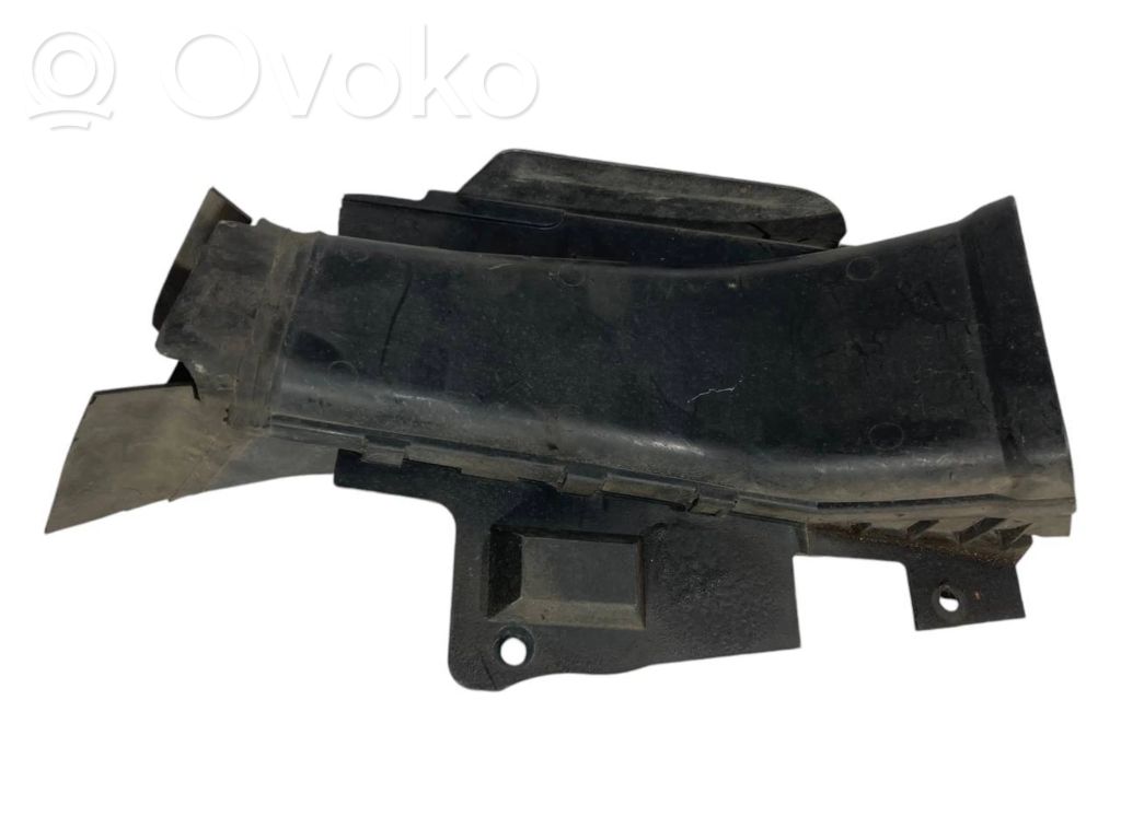 Brake cooling air duct