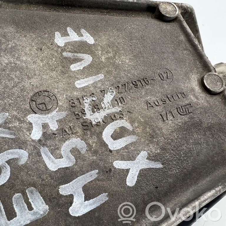 Pusass sakabes gultņa stiprinājums