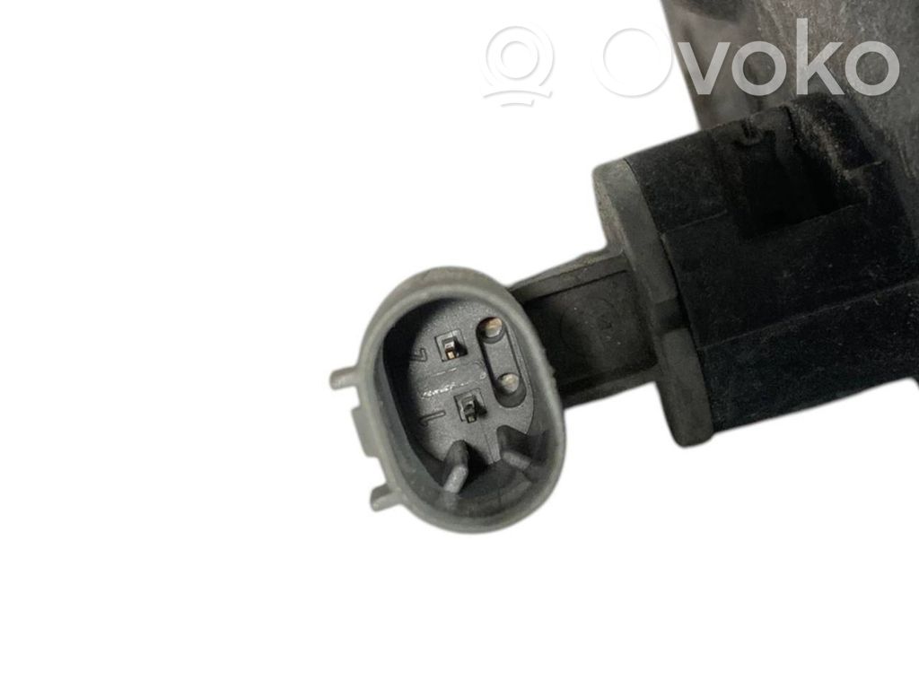 Dzesēšanas šķidruma izplešanās tvertne