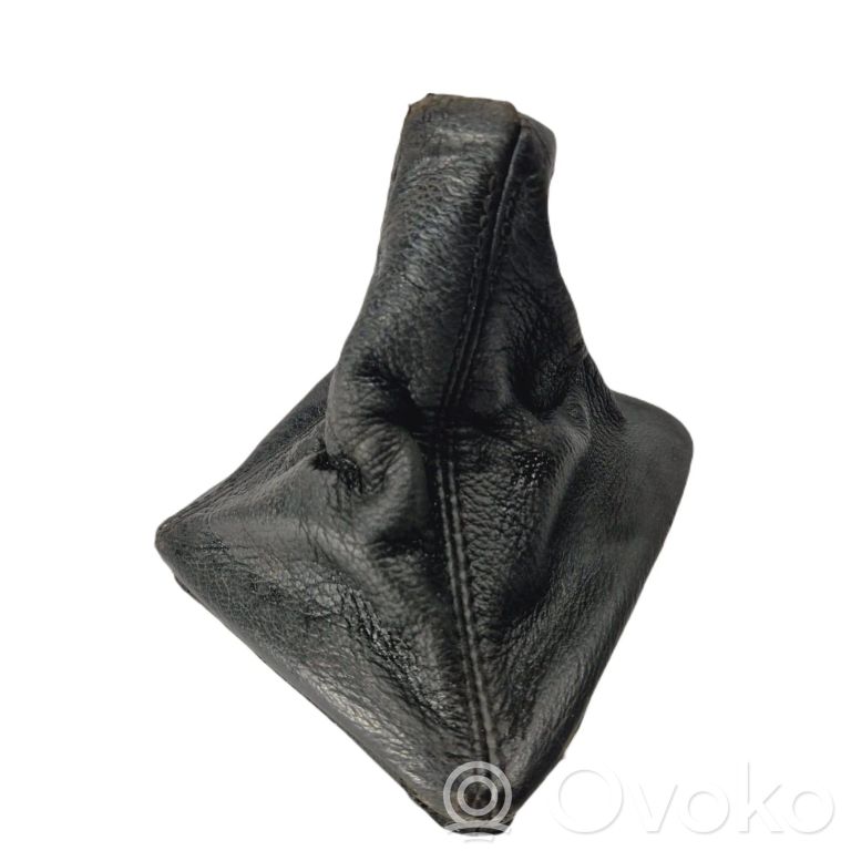 Другая часть интерьера