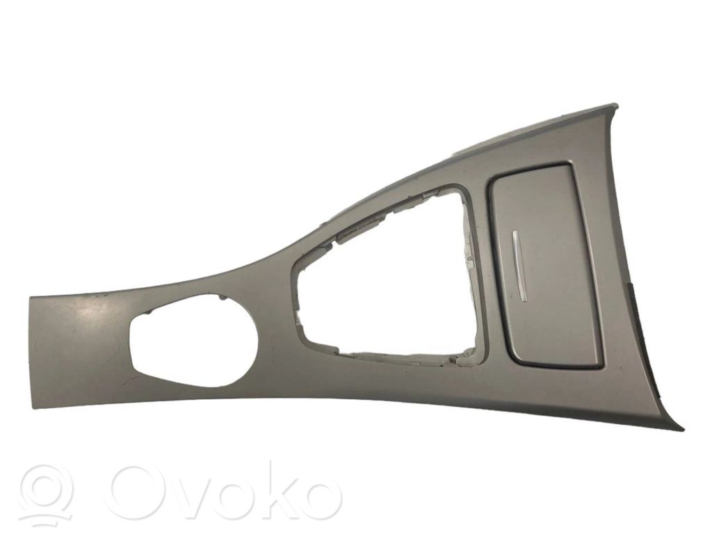 Decorative decoration