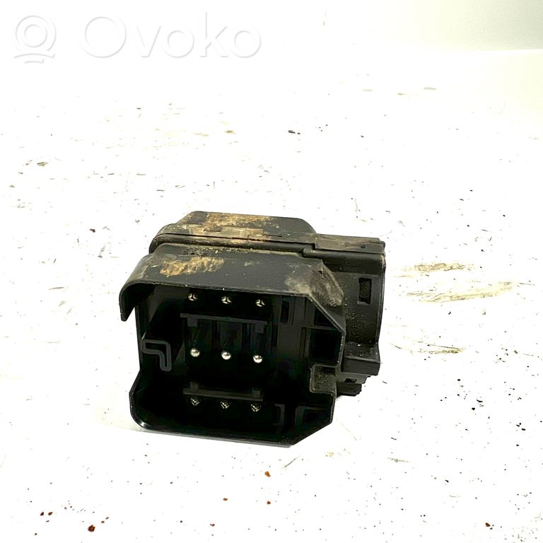 Контакты выключателя зажигания