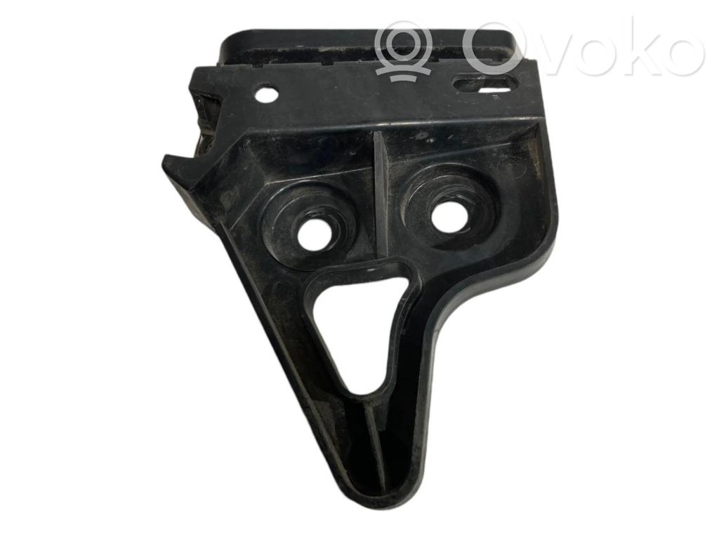 Rear bumper mounting bracket