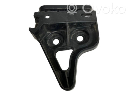 Rear bumper mounting bracket