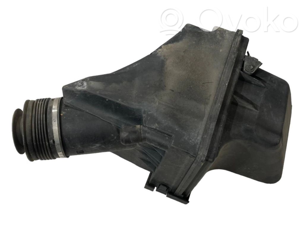 Air filter box