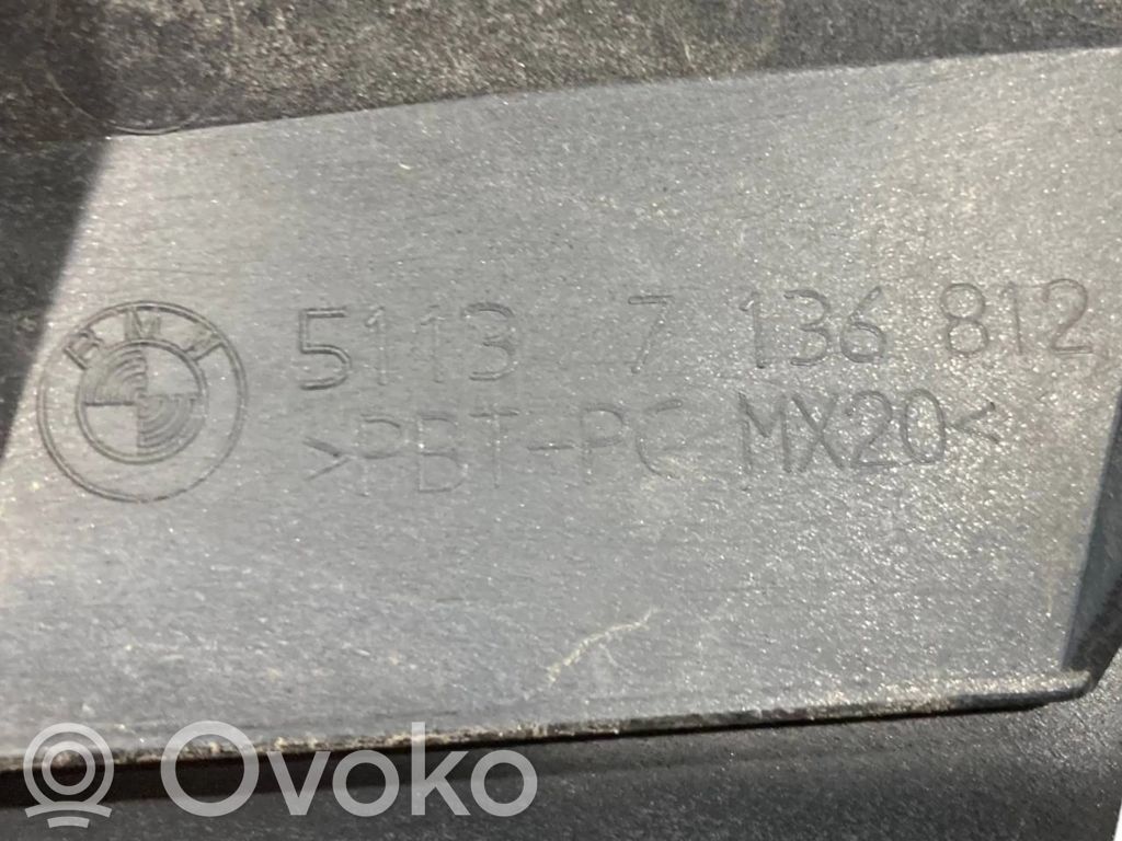 Bagāžnieka dekoratīvā apdare
