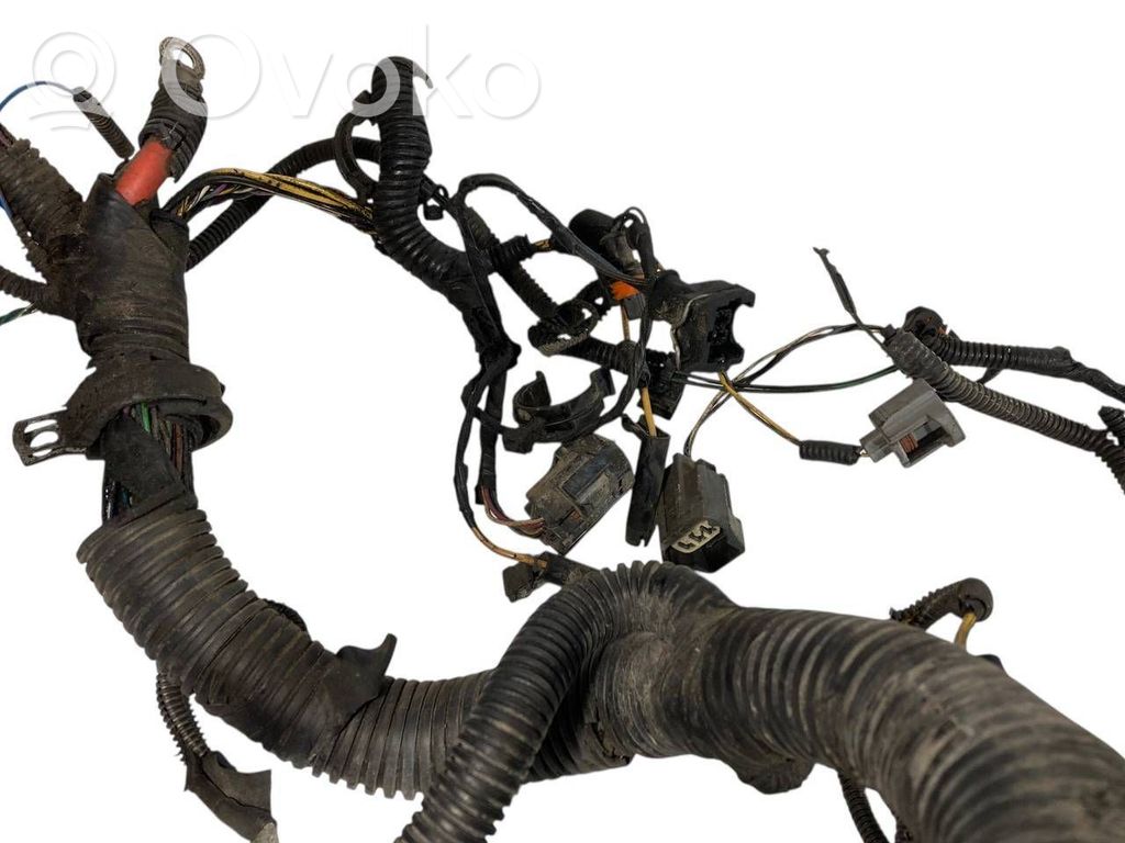 Dzinēja vadu instalācija