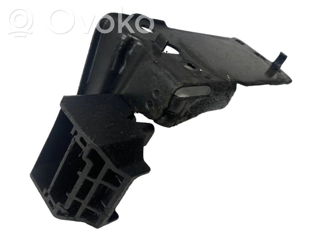 Radiatora (-u) turētājs / kronšteins