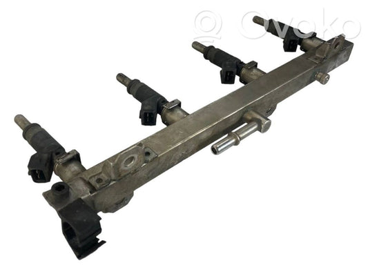 Degvielas maģistrālā caurule