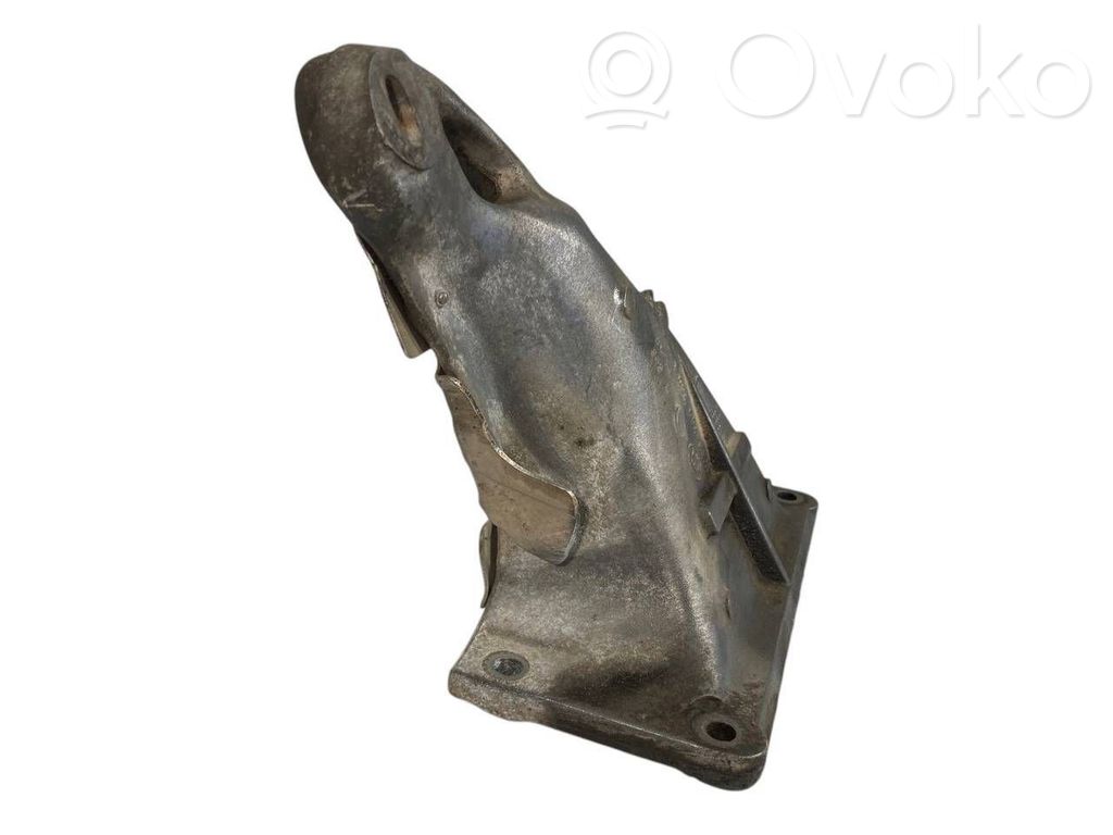 Dzinēja nostiprināšanas stiprinājums-kronšteins