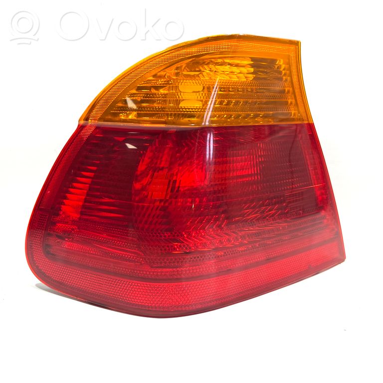 Aizmugurējais lukturis virsbūvē