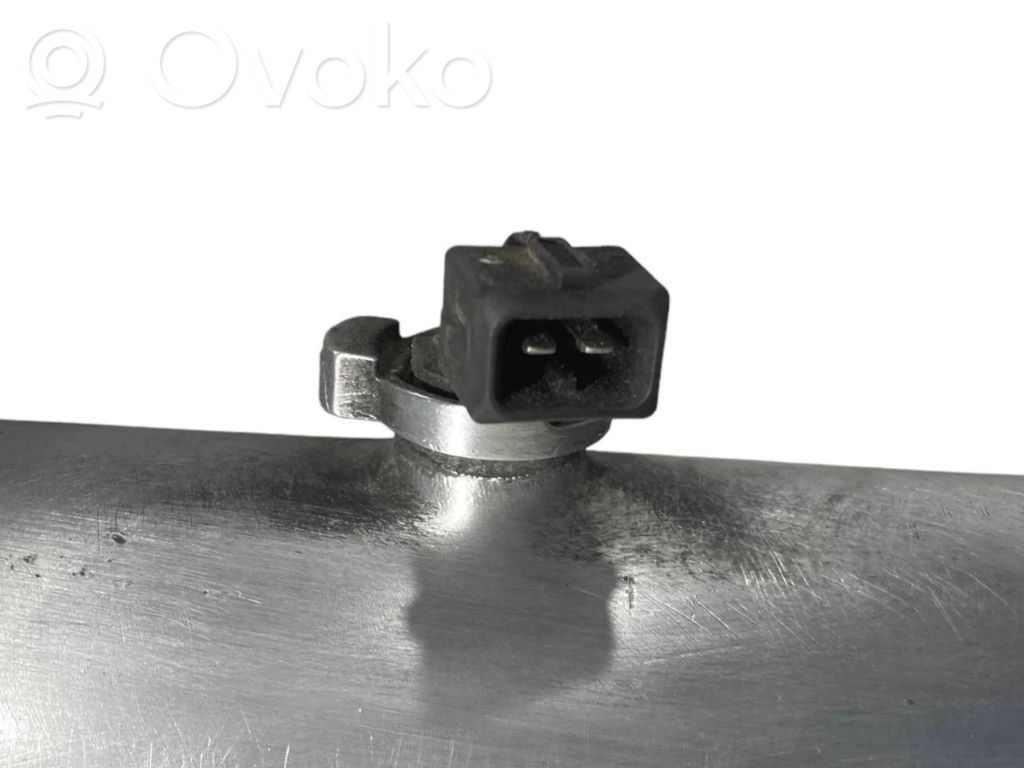 Шланг(и)/труба(ы) интеркулера