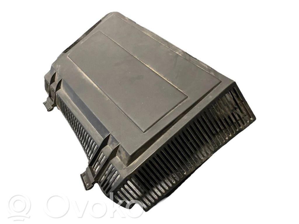 Крышка корпуса воздушного фильтра