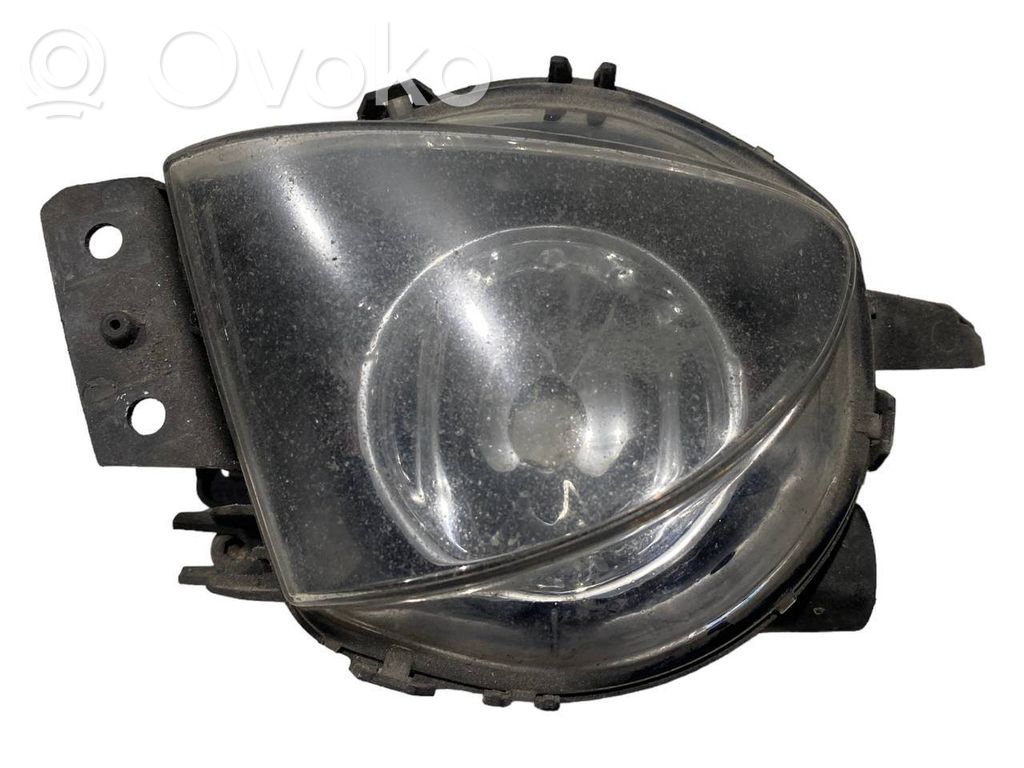 Miglas lukturis priekšā