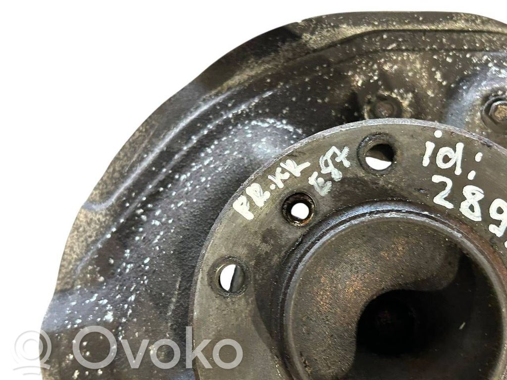 Priekšējā riteņa rumbas vārpstas šarnīrs (stupica, capfa)