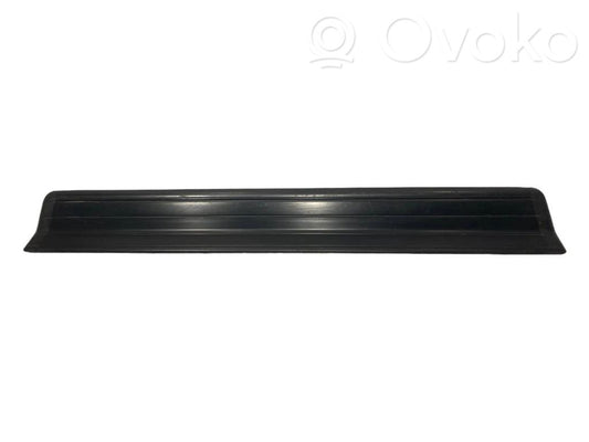 Front sill trim (inner)