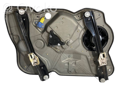 Priekšpusē elektriskā loga pacelšanas mehānisma komplekts