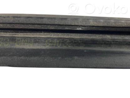 Резиновая накладка (на дверь багажника)