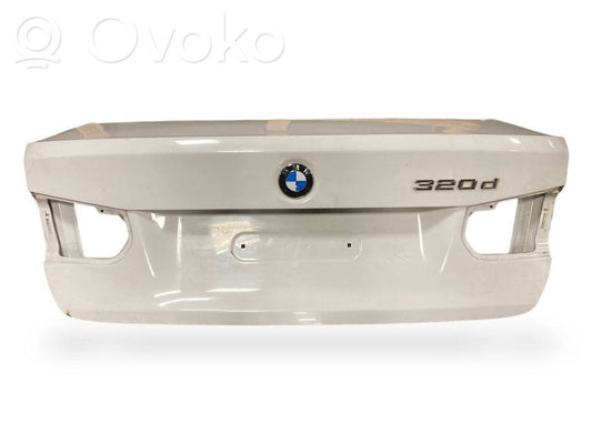 Aizmugurējais pārsegs (bagāžnieks)