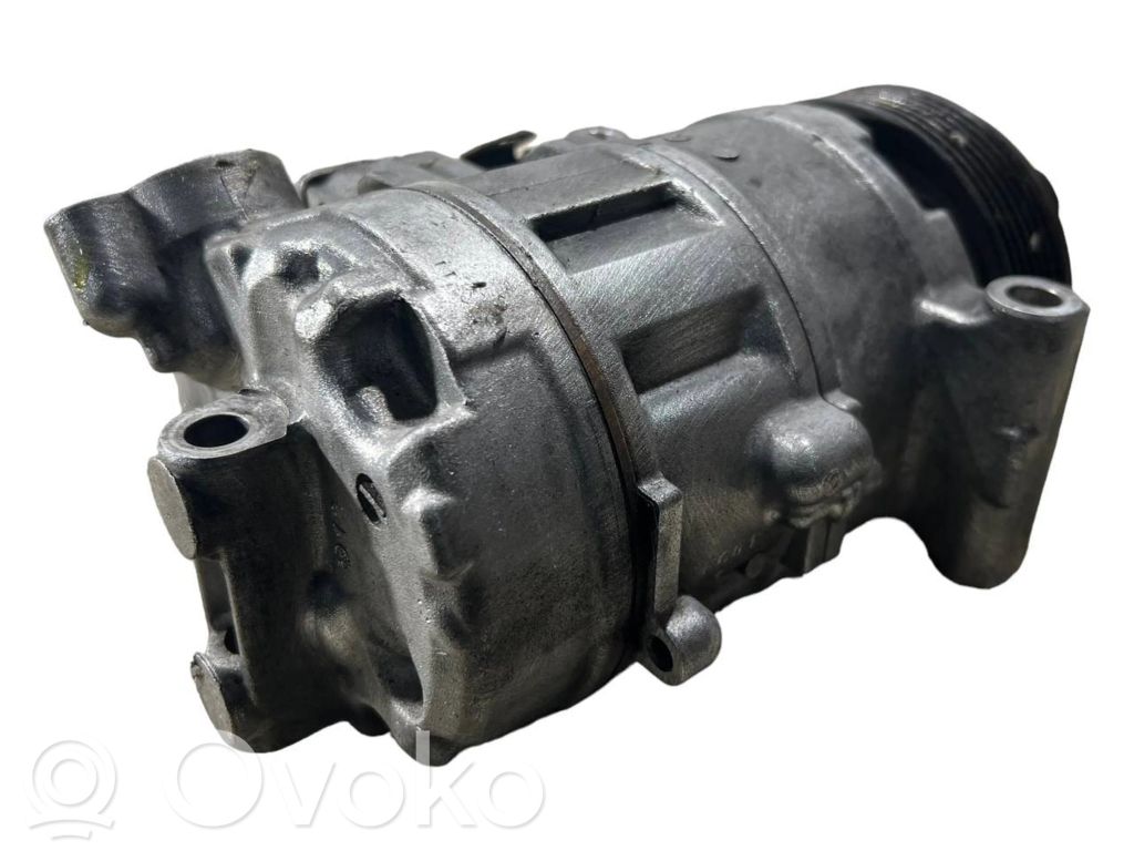 Air conditioner compressor (pump)