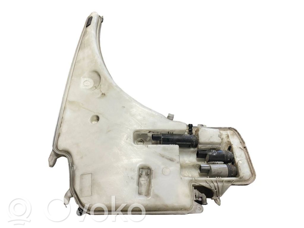 Window fluid tank