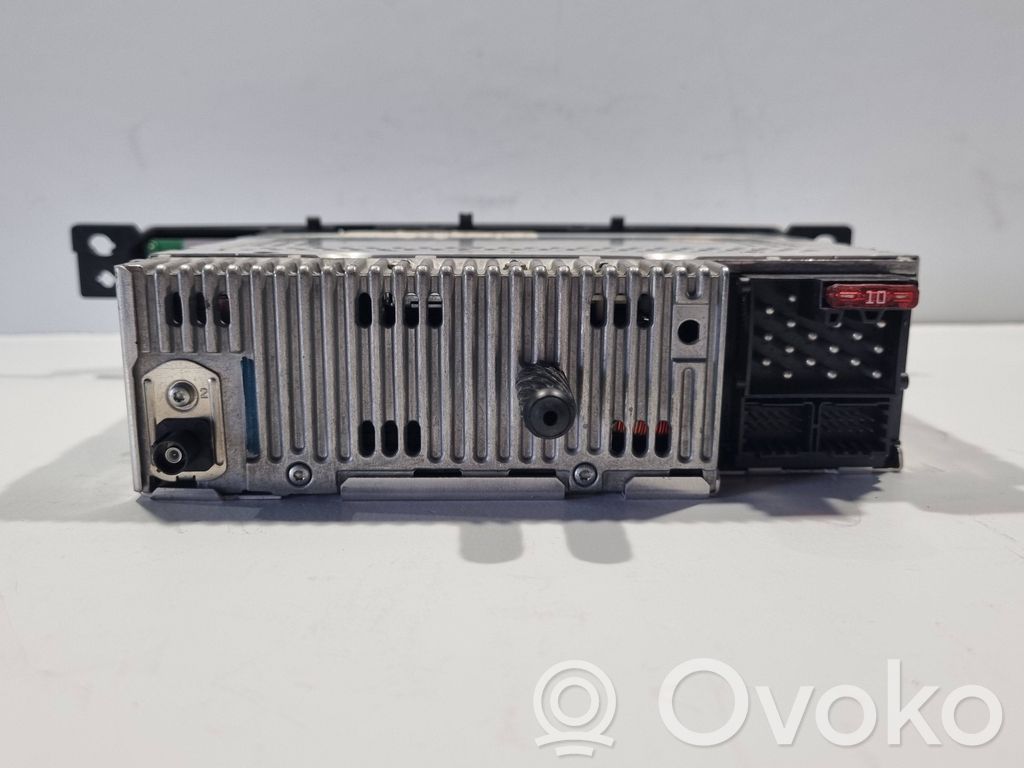 Радио / CD/DVD-плеер / навигация