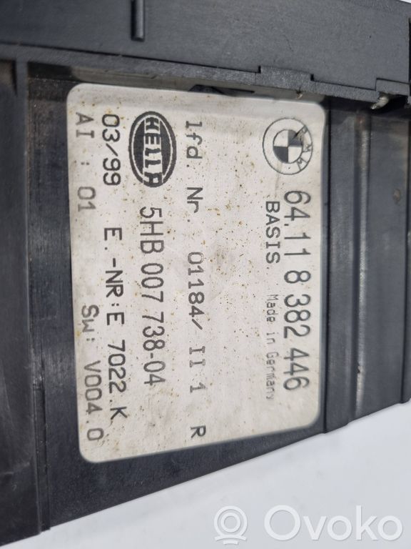 Air conditioning / climate control / interior heating control unit (in the passenger compartment)