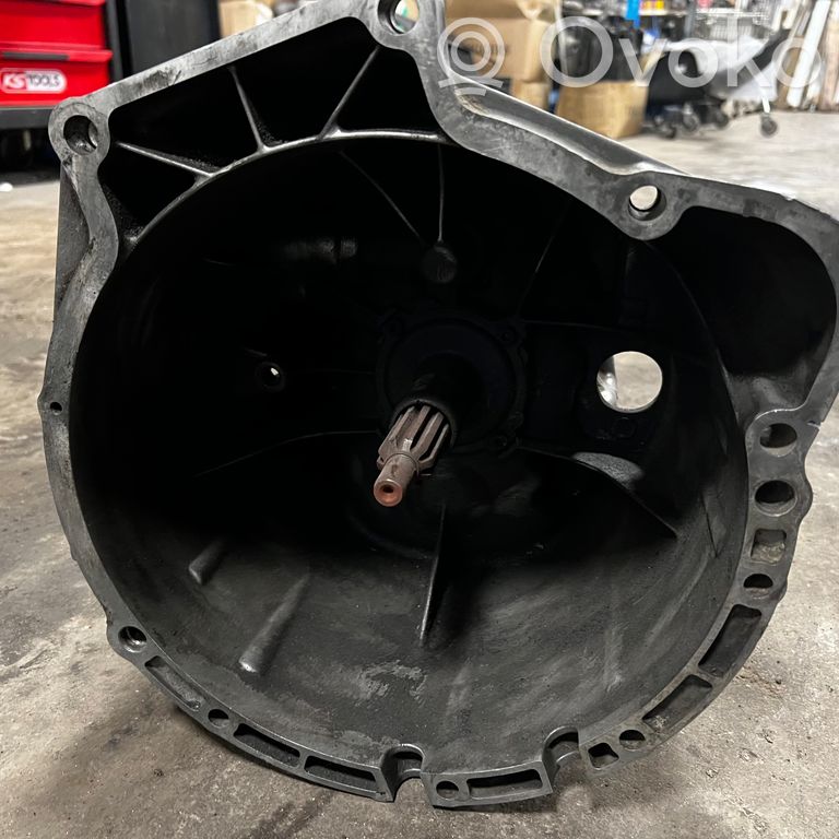 Mehāniska 5 ātrumu pārnesumkārba