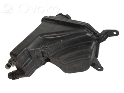 Dzesēšanas šķidruma izplešanās tvertne