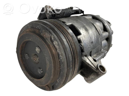 Air conditioner compressor (pump)