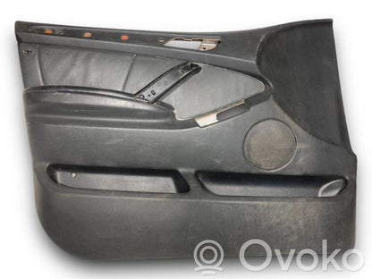 Priekšējo durvju apdare