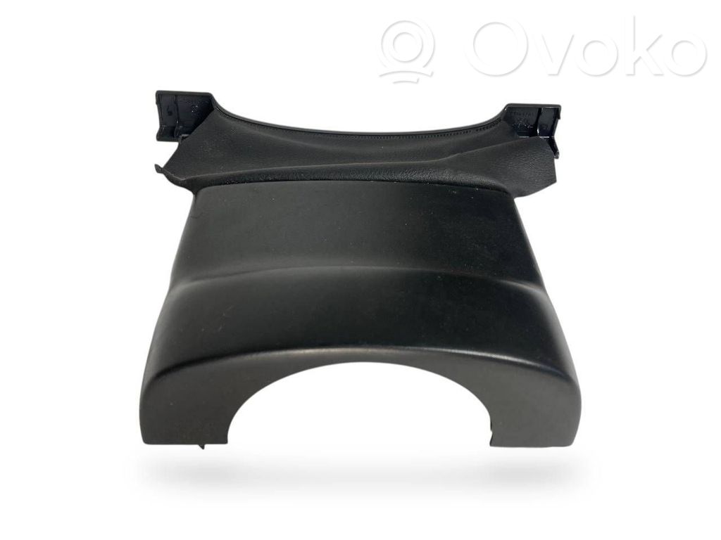 Stūres ass dekoratīvā apdare