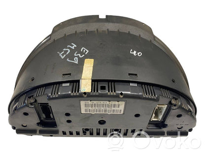 Spidometrs (instrumentu panelī)