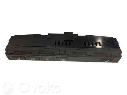 Sēdekļu apsildes slēdzis