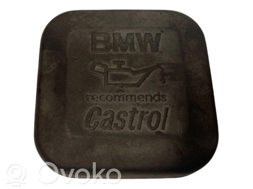 Eļļas uzpildes atveres vāciņš