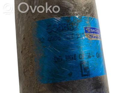 Priekšpusē amortizators ar atsperi