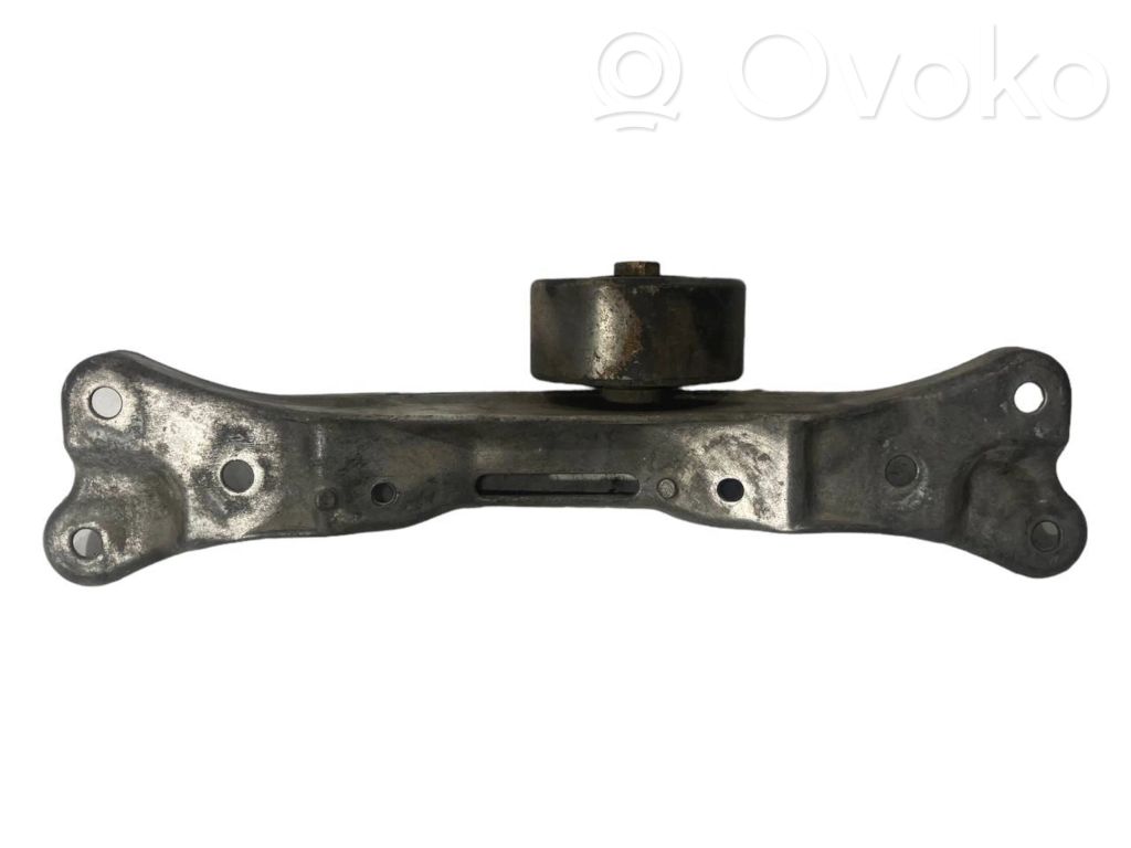 Transmission mounting bracket