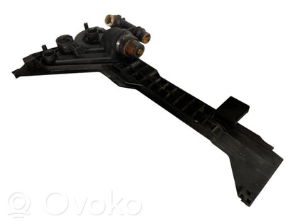 Держатель/кронштейн радиатора(ов)