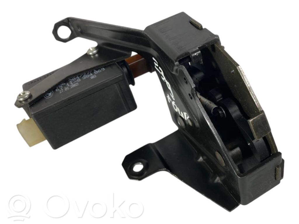 Slēdzene aizmugurējam logam