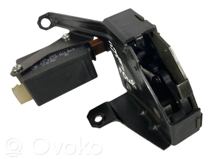 Slēdzene aizmugurējam logam