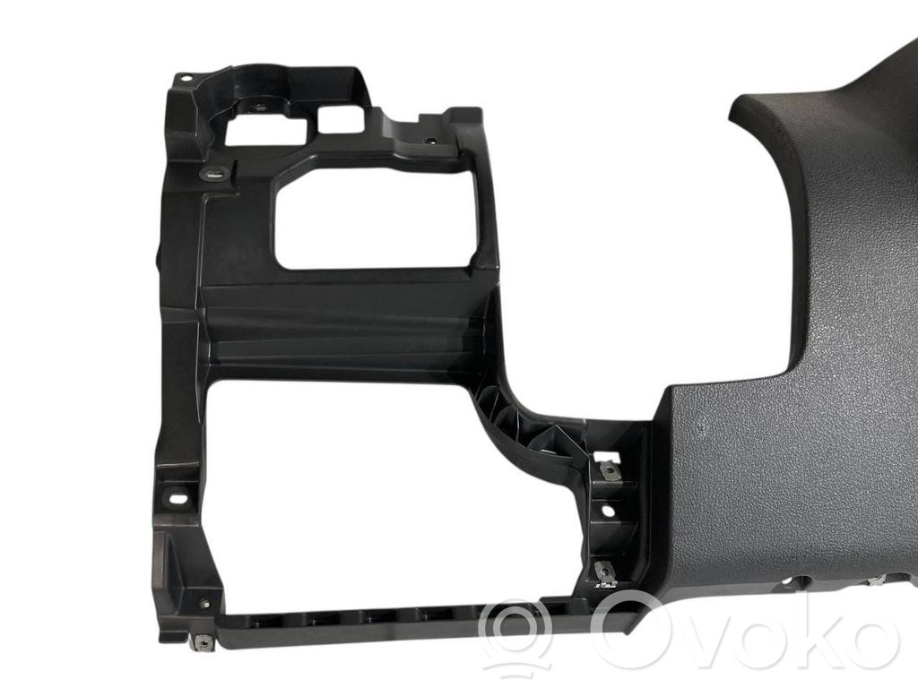 Paneļa dekoratīvās apdares vairogs (apakšējais)