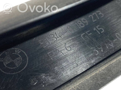 Aizmugurē logu aizkars