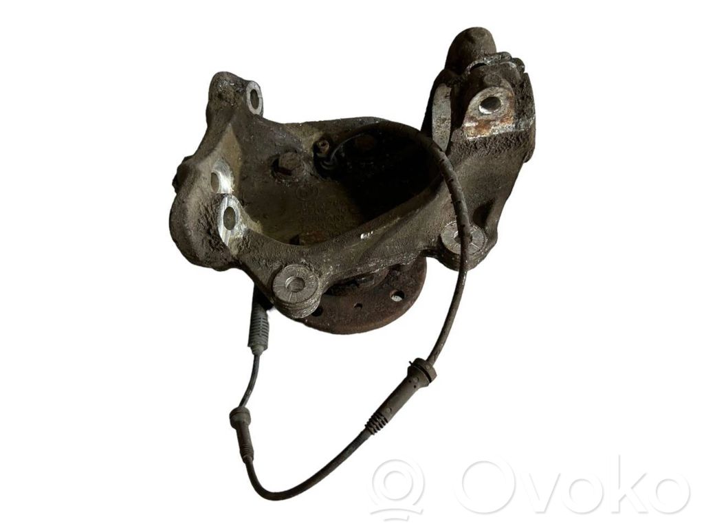 Priekšējā riteņa rumbas vārpstas šarnīrs (stupica, capfa)