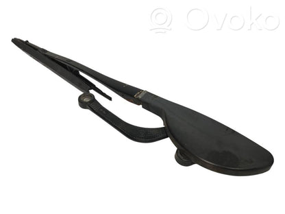 Priekšējā loga tīrītāja kājiņa