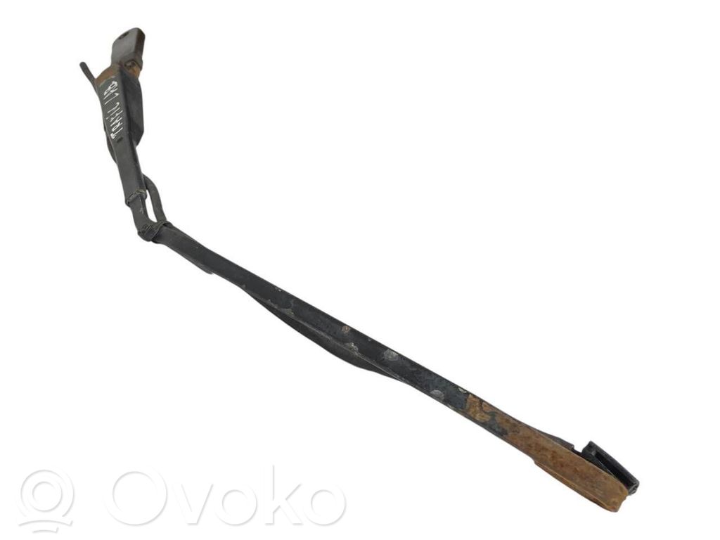 Priekšējā loga tīrītāja kājiņa
