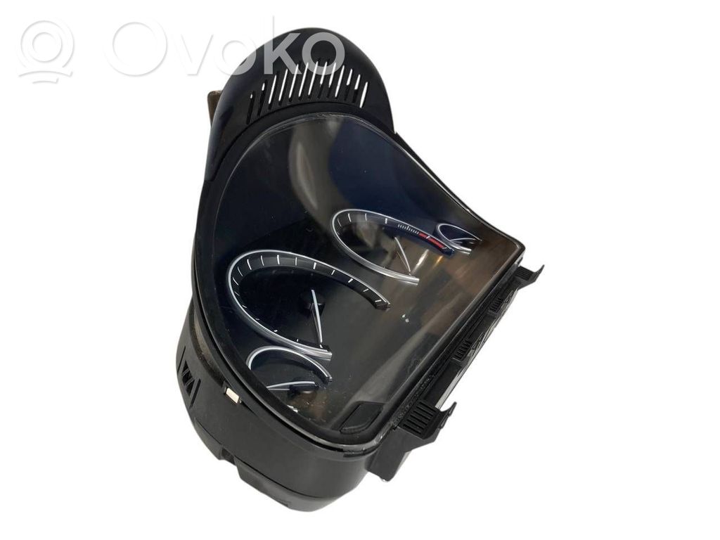 Спидометр (на панели приборов)