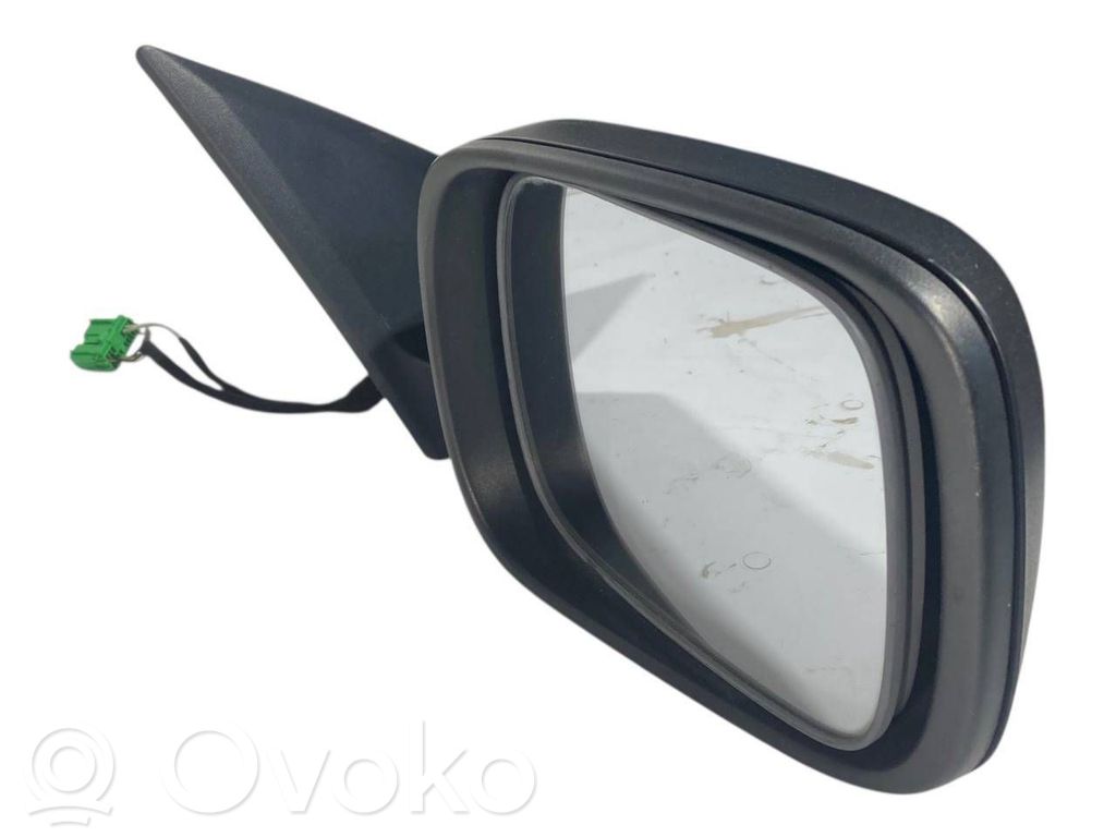 Spogulis (elektriski vadāms)