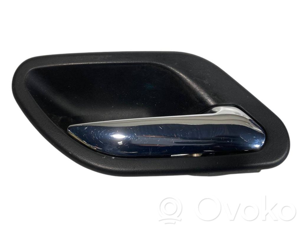 Внутренняя ручка открывания